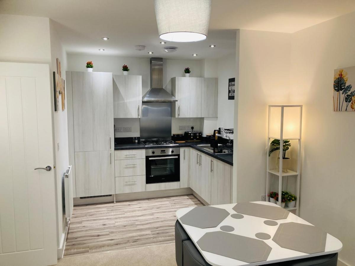 Appartamento 2 Bedroom Luxury Apartment! Center With Free Parking! *