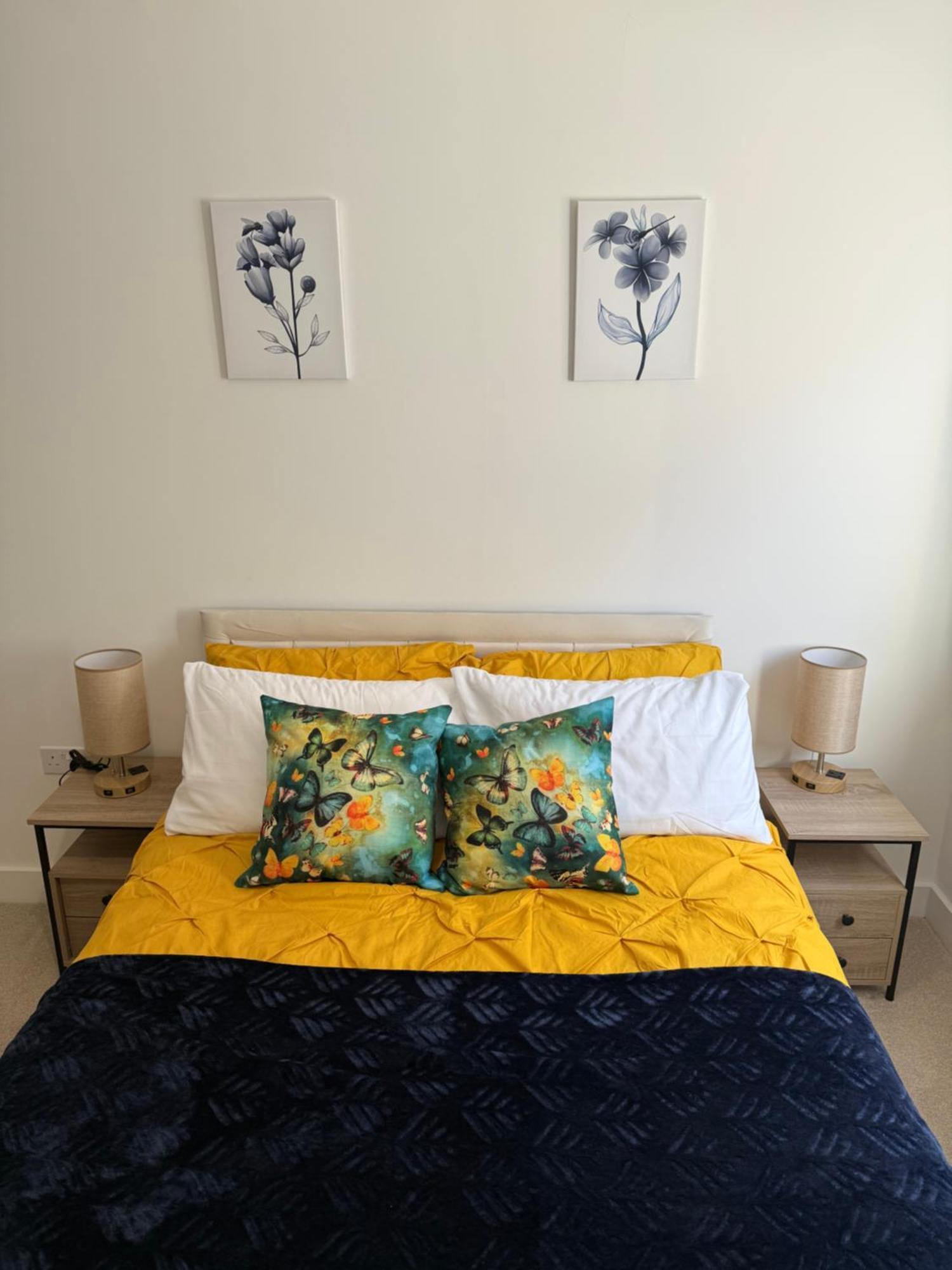 Appartamento 2 Bedroom Luxury Apartment! Center With Free Parking! Derby